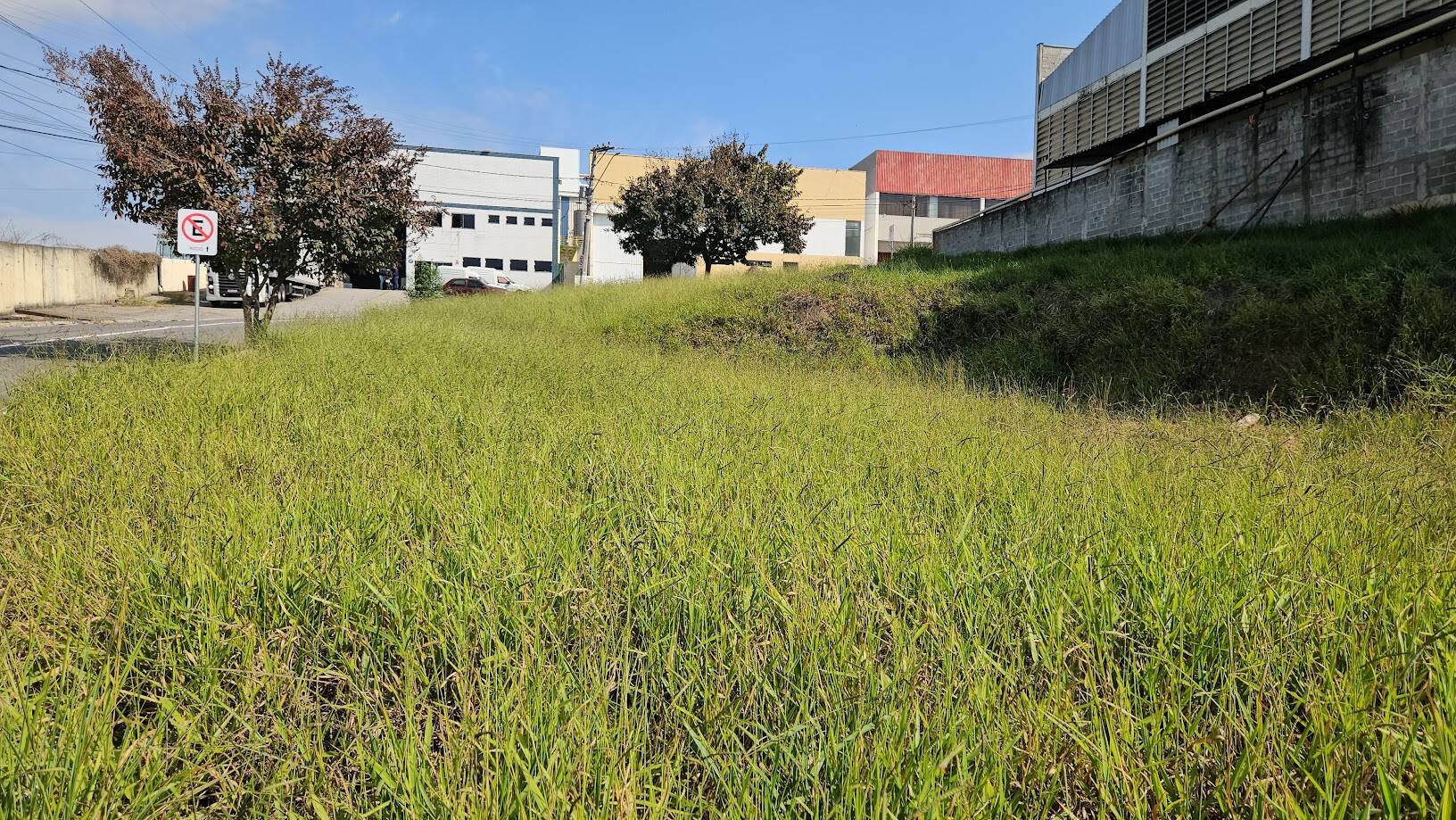 #553 - Área para Venda em Jacareí - SP