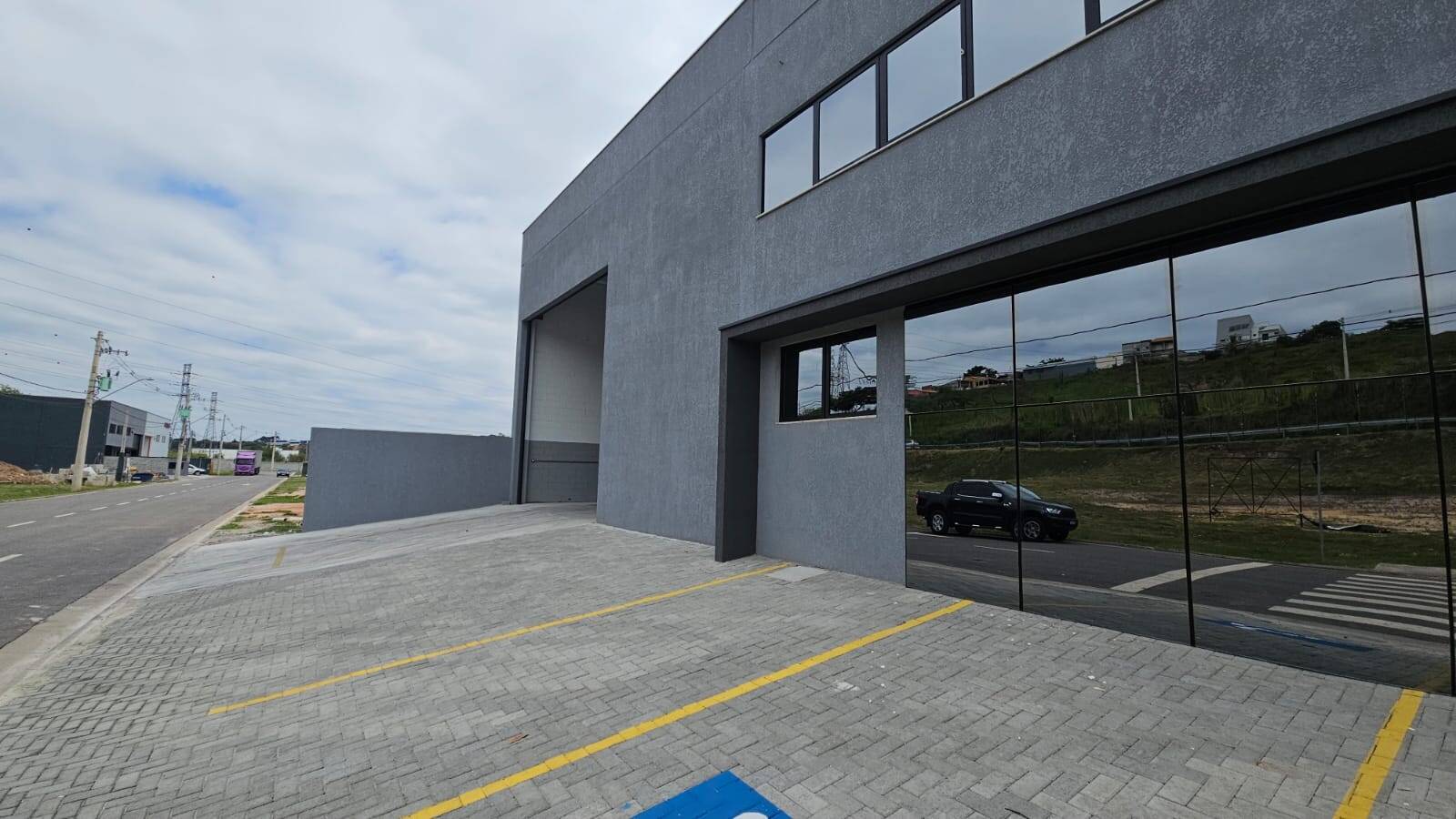 #657 - Sala para Locação em Jacareí - SP