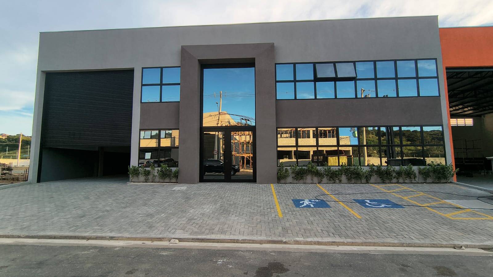 #700 - Sala para Locação em Jacareí - SP