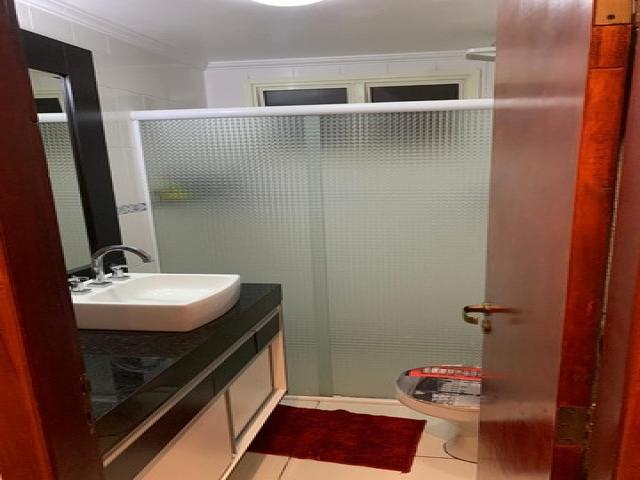 Casa para Venda em São José dos Campos - 4