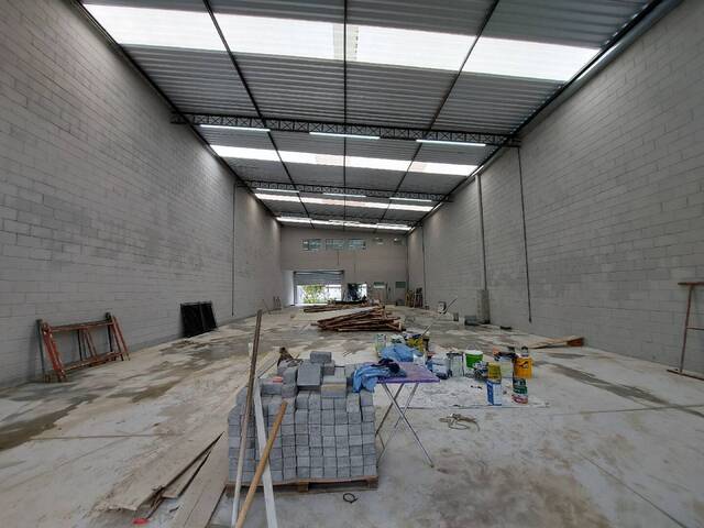 Sala para Venda em Jacareí - 4