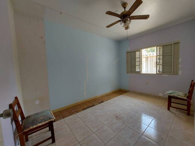 Casa para Venda em São José dos Campos - 5