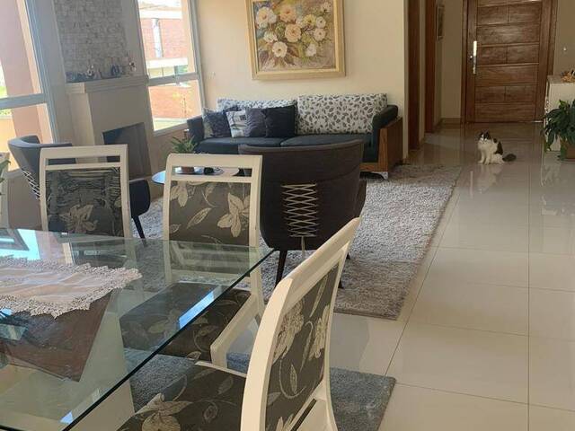 Casa para Venda em São José dos Campos - 5