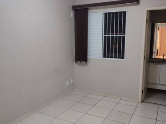 Casa para Venda em São José dos Campos - 4