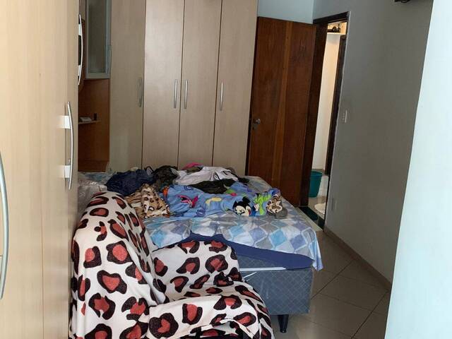 Casa para Venda em São José dos Campos - 4