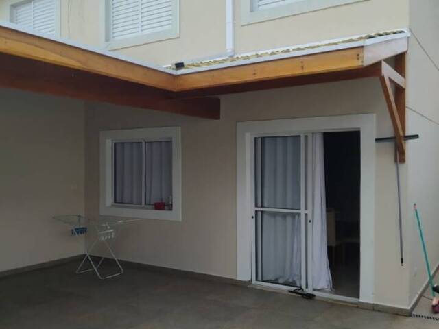 Venda em Condomínio Residence Club - Jacareí