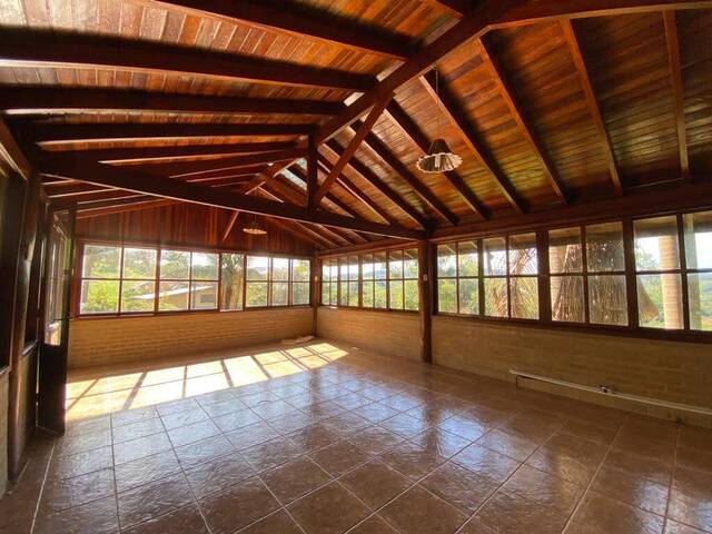 Casa para Venda em São José dos Campos - 4