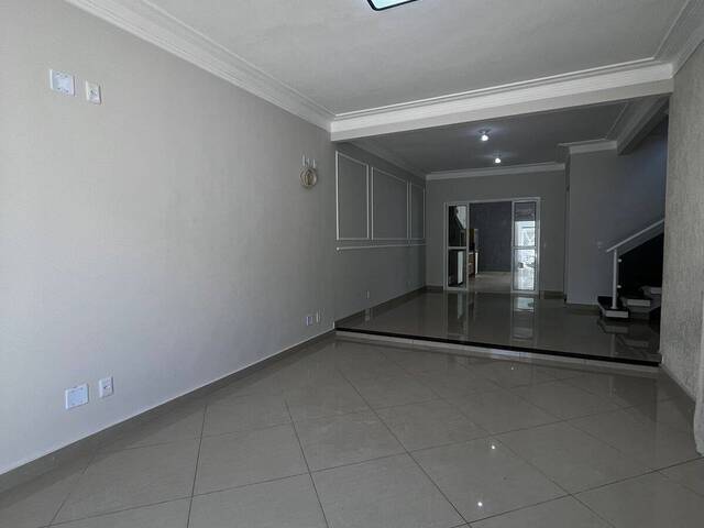 Casa para Venda em Jacareí - 4