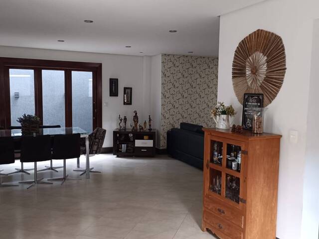 Casa para Venda em Jacareí - 5