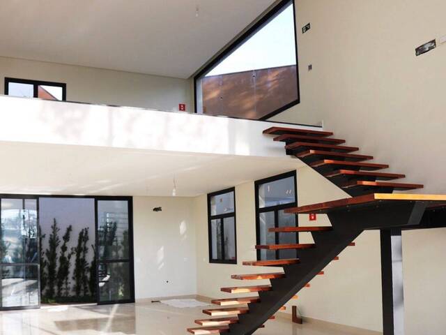 #548 - Sala para Venda em São José dos Campos - SP