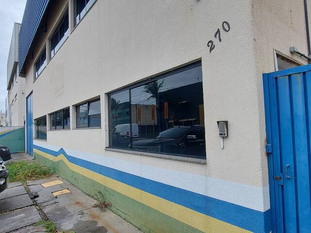 Sala para Venda em Jacareí - 3