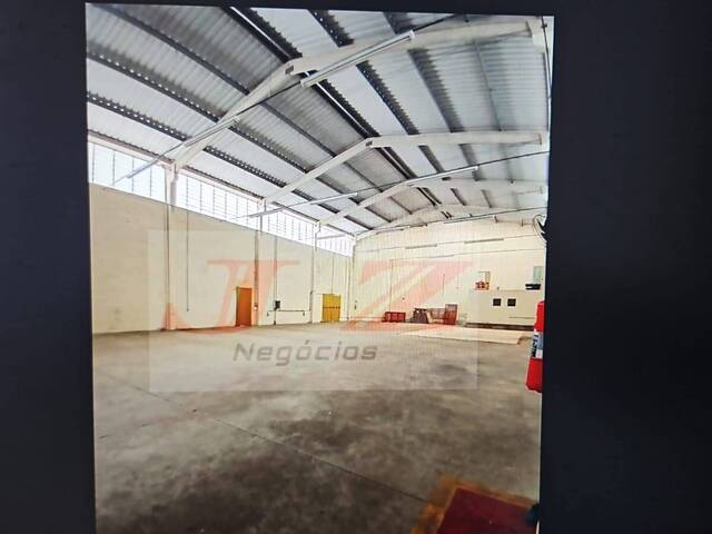 Sala para Locação em Jacareí - 5