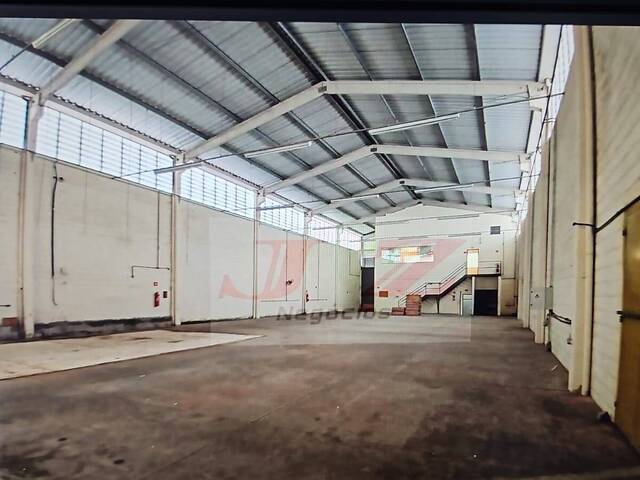 Sala para Locação em Jacareí - 4