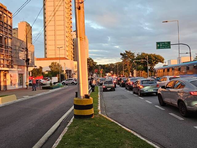 #603 - Sala para Venda em São José dos Campos - SP - 2