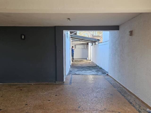 Casa para Venda em São José dos Campos - 4