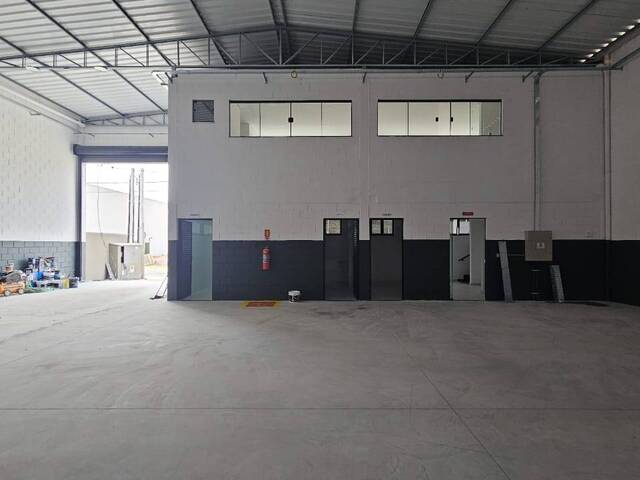 Sala para Locação em Jacareí - 4
