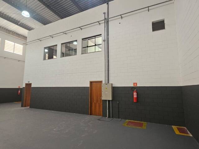 Sala para Locação em Jacareí - 5