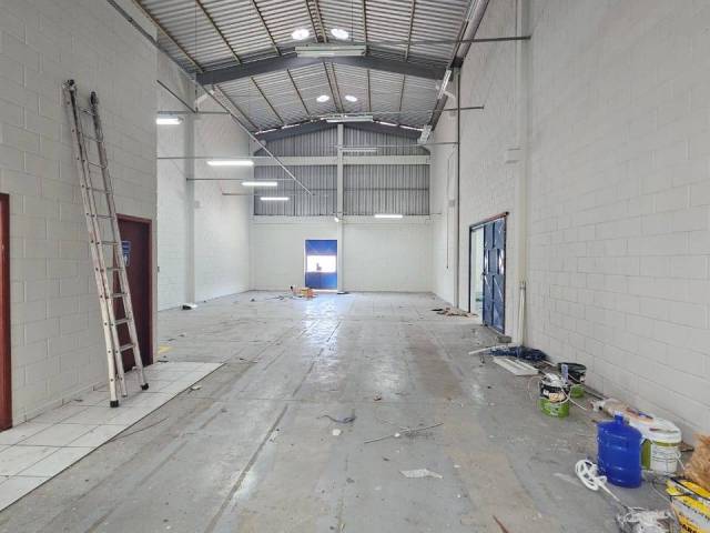 #666 - Sala para Locação em São José dos Campos - SP - 1