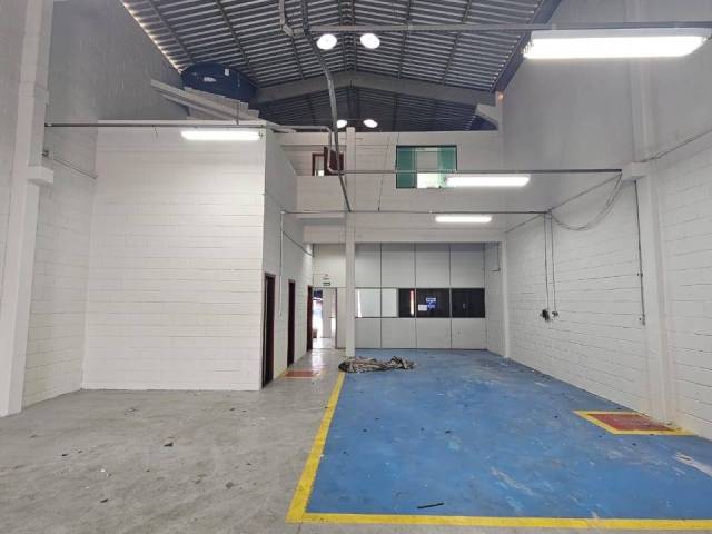 #666 - Sala para Locação em São José dos Campos - SP - 2