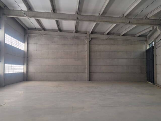 Sala para Venda em Jacareí - 3