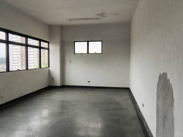 Sala para Locação em Jacareí - 4